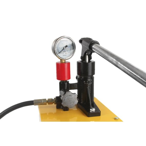 Ročna črpalka za tlačni preizkus 240 bar s posodo - TISTO Ročna črpalka za tlačni preizkus 240 bar s posodo - TISTO